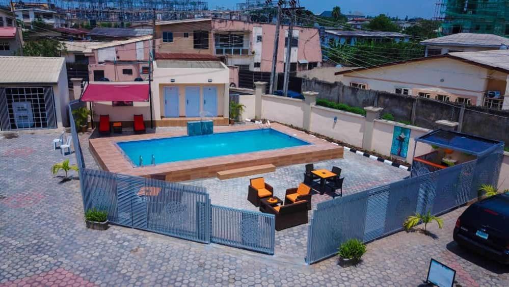 Fawzy Hotel Ibadan Kültér fotó