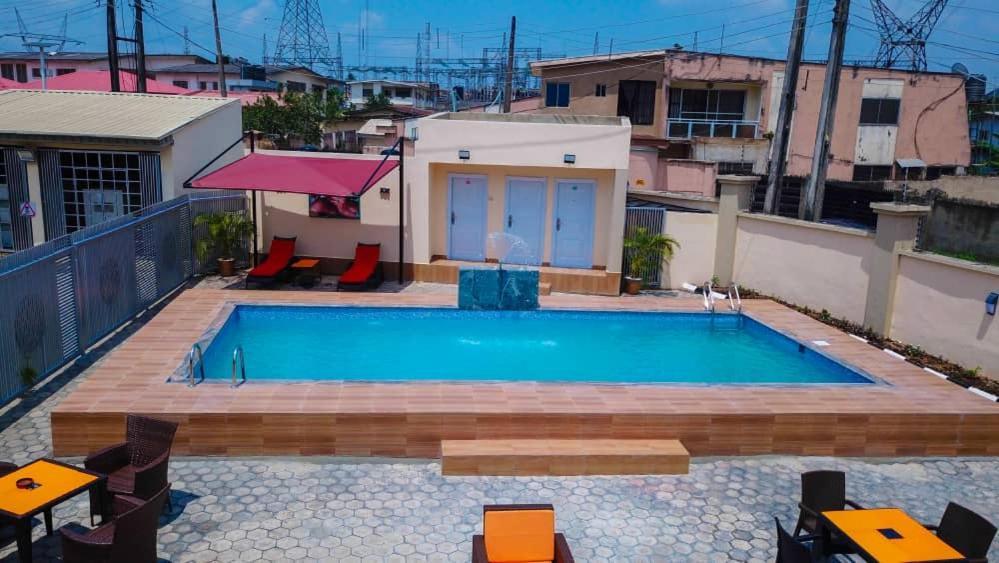 Fawzy Hotel Ibadan Kültér fotó