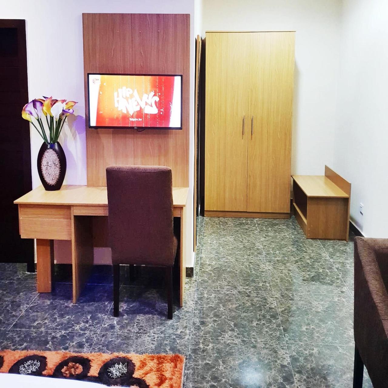 Fawzy Hotel Ibadan Kültér fotó