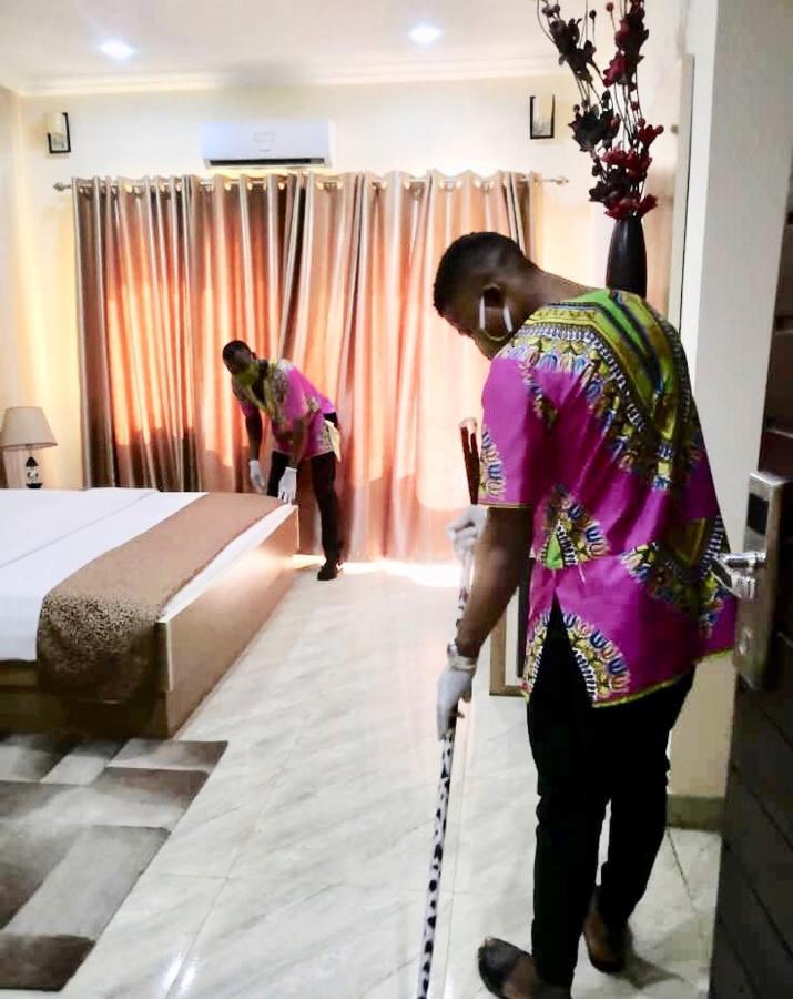 Fawzy Hotel Ibadan Kültér fotó